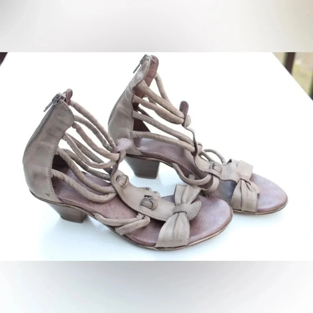 Gidigio sandals - Picture 8 of 10